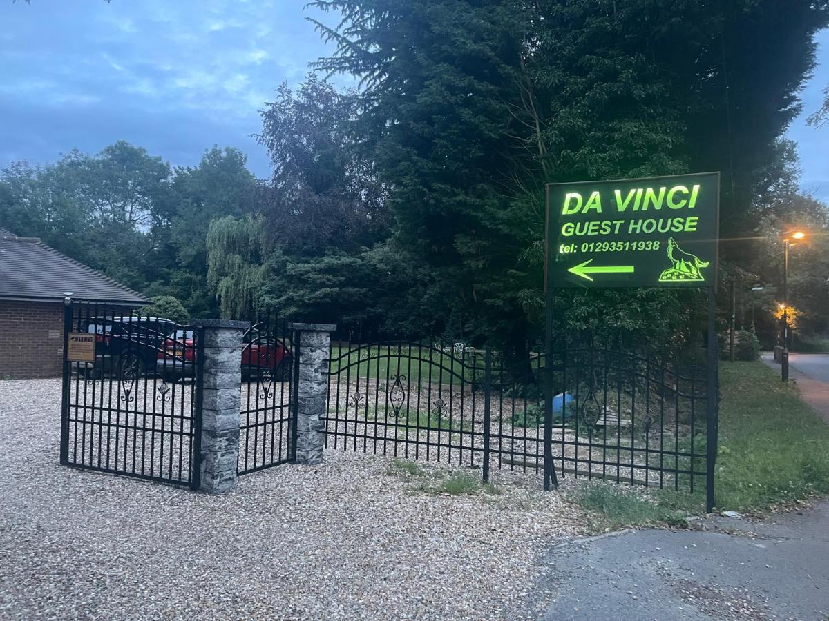 Da Vinci Guest House & Guest Parking, A Real Gem Crawley  Dış mekan fotoğraf