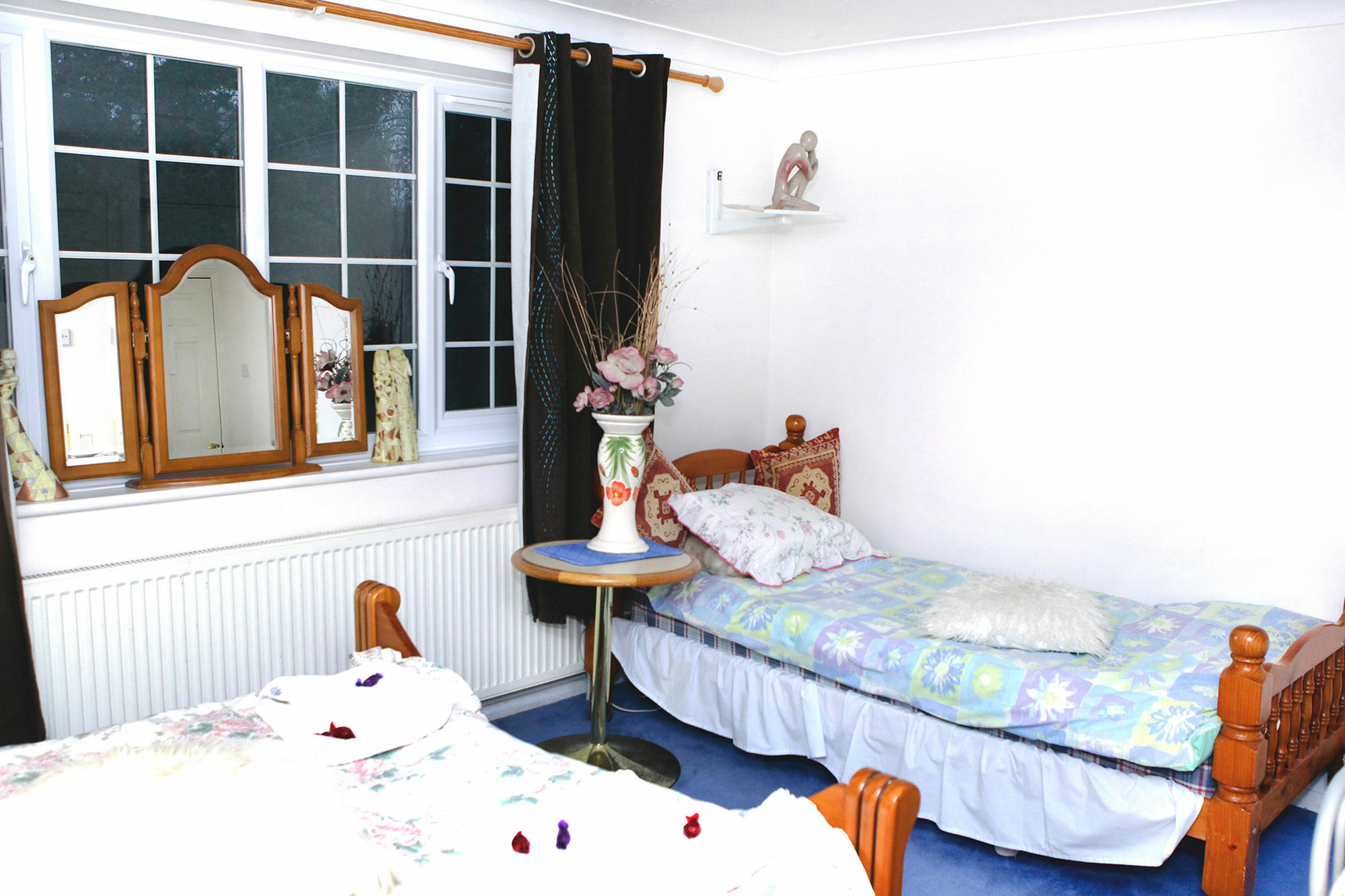 Da Vinci Guest House & Guest Parking, A Real Gem Crawley  Dış mekan fotoğraf